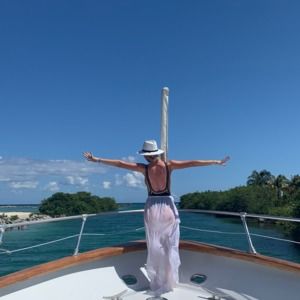 Meet your Posher, Kayla